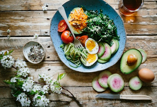 Healthy breakfast bowl with fruits